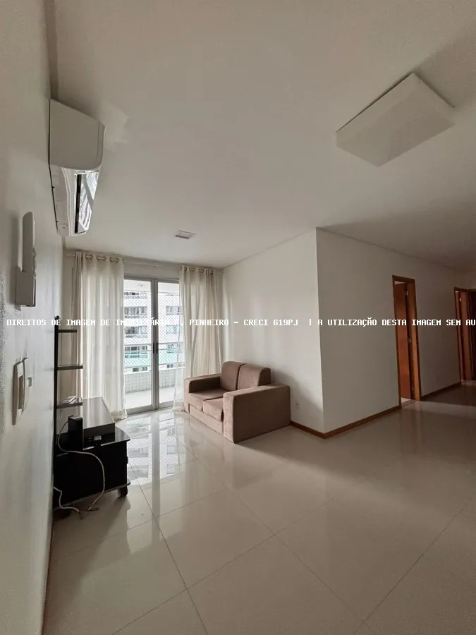Apartamento no Edifício Salvador Dalí