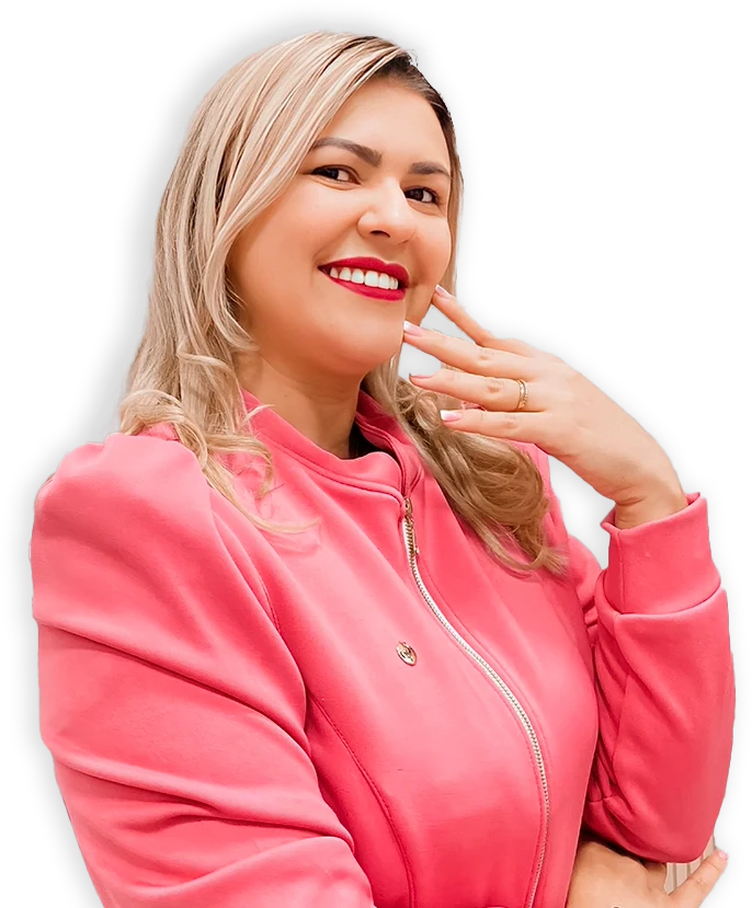 Dra. Carolina Menahem, cirurgiã-dentista da Sorriso Prime Odontologia, sorrindo