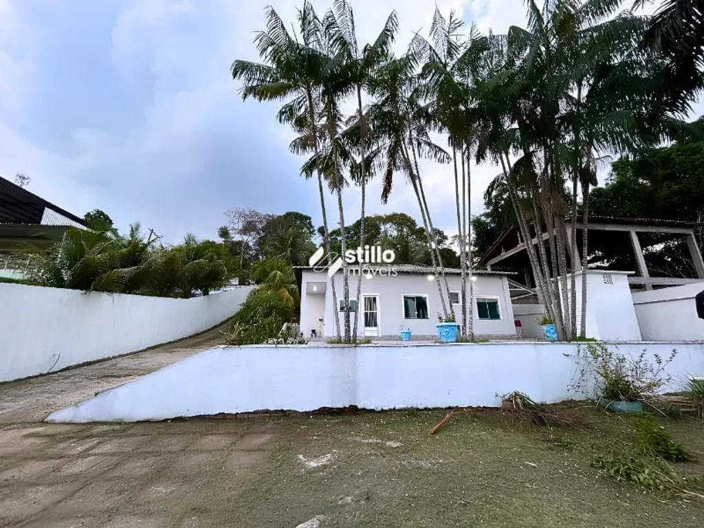 Casa duplex, 3 quartos, no Tarumã