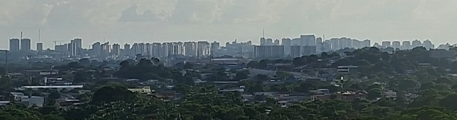 Vista de prédios em Manaus, Amazonas